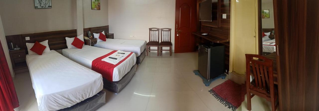 Hotel I-Way Residency Perungudi Chennai Bagian luar foto